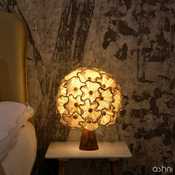 VYOMA TABLE LAMP